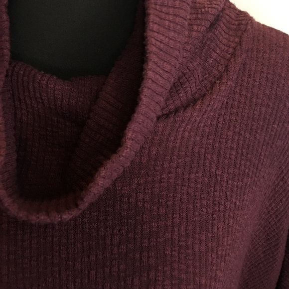 Free People Beach World Traveler Open Back Pullover Plum Small - Picture 3 of 7